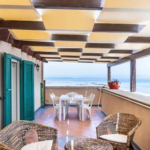 https://la-terrazza-sul-borgo.sicilyhotelsitaly.net